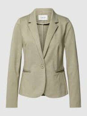 NWT: b. young Rizetta Blazer